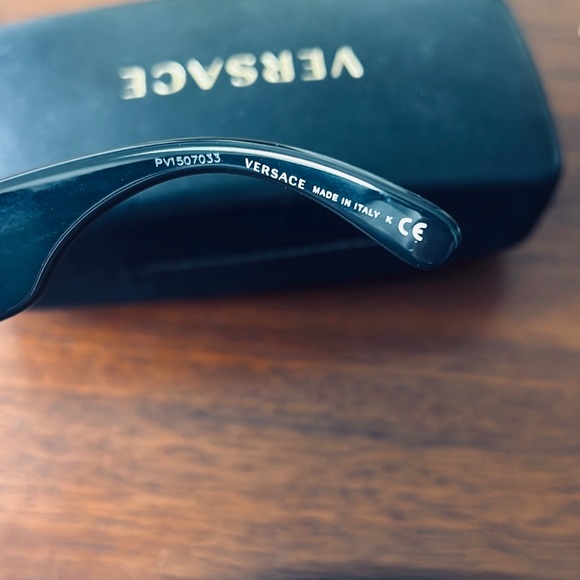 Versace Sunglasses - Picture 5 of 5